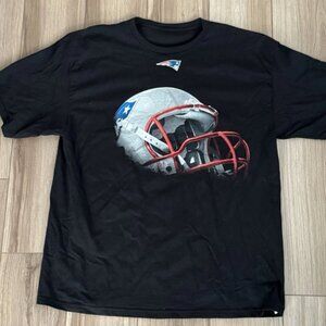 New England Pro Football Helmet Graphic Black T-shirt Mens